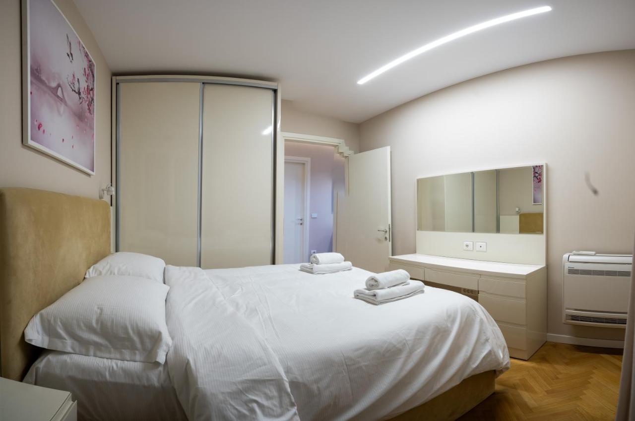 Center Tirana Liv Apartment Luaran gambar